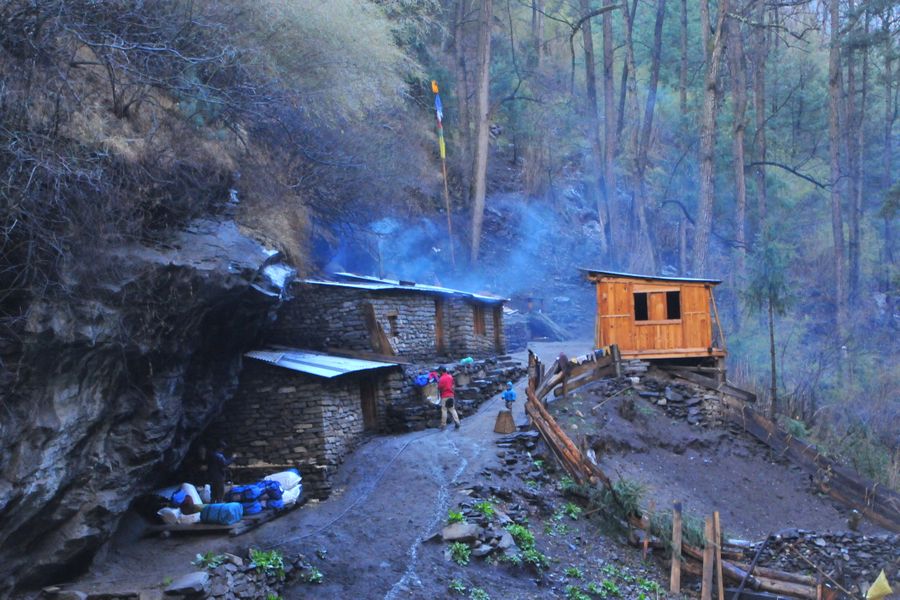 NAR PHU TREK - 12 DAYS