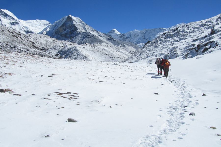 ISLAND PEAK CLIMBING - 16 DAYS